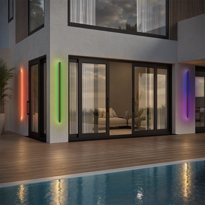 Lampe murale d'extérieur Svelte RVB, H 24 po x l 3 po x P 2 po