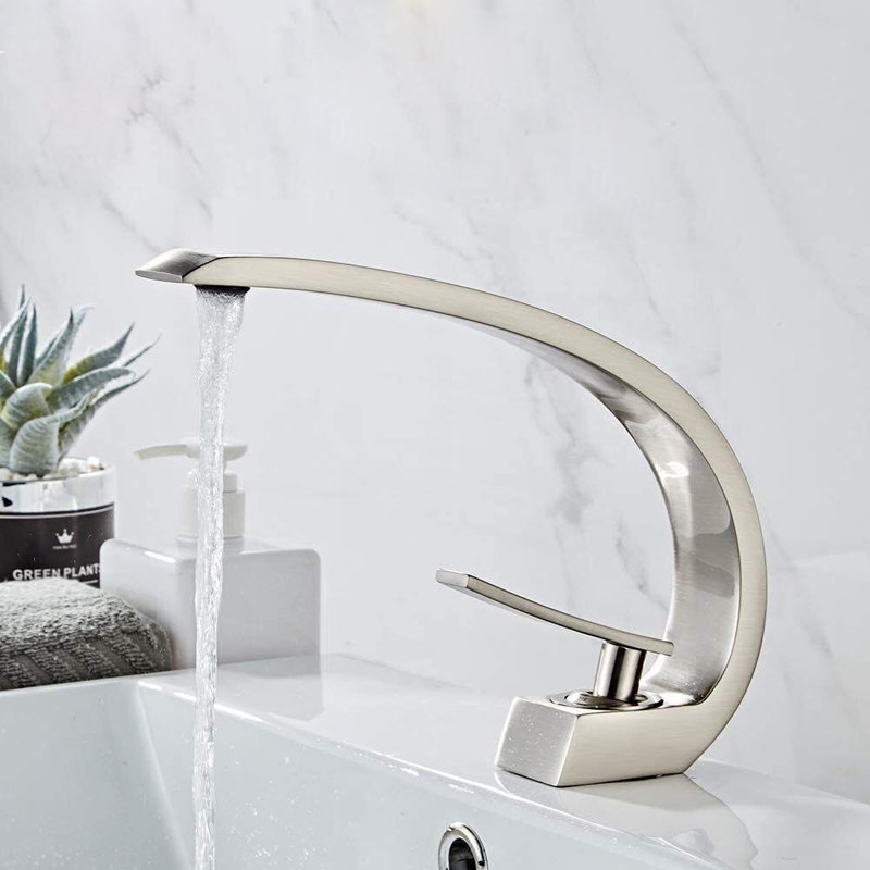 Single-Hole Single-handle Bathroom Faucet, Brushed Nickel