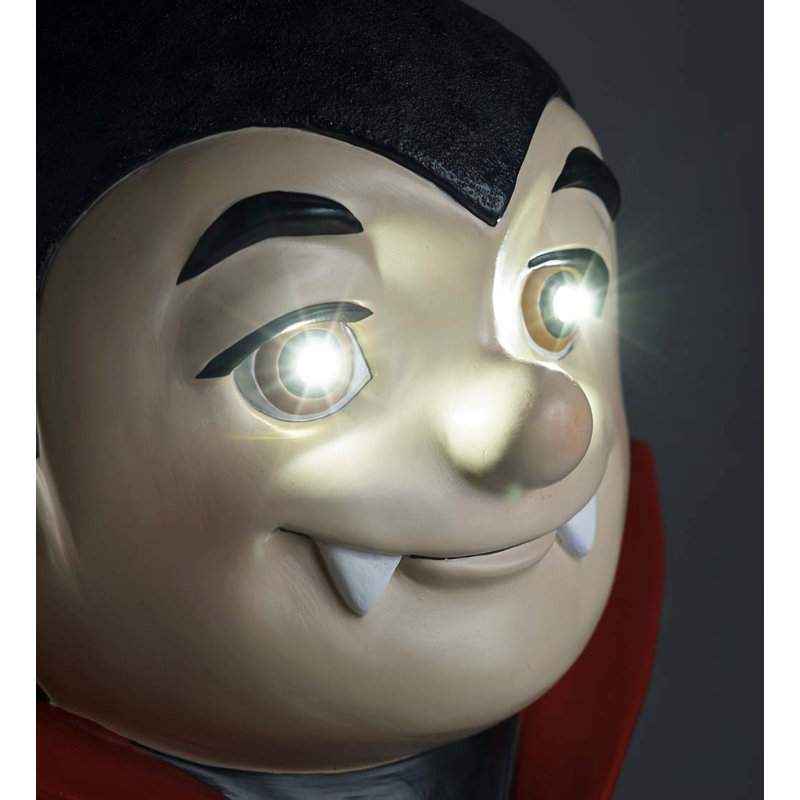 Art sur gazon Dracula Shorty