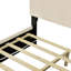 Lit plateforme tapissier luxueux avec options de rangement polyvalentes et confort supplémentaire-123635308-123635306