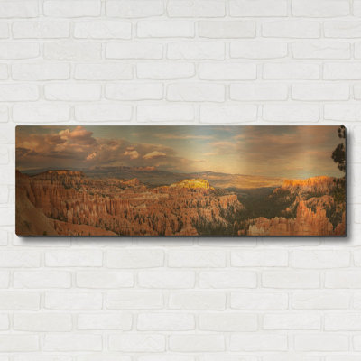 « Nuages ​​d'orage au coucher du soleil », par Shawn/Corinne Severn, tableau mural en métal doré, 122 x 41 cm
