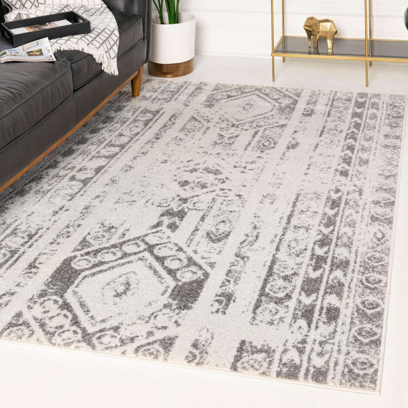 Geometric Indoor Rug, Rectangle 7'10" x 10'