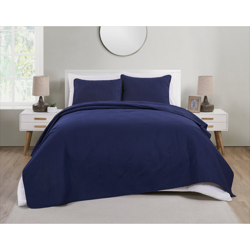 Amarianna Polyester Geometric Shapes Quilt, King Quilt + 2 King Shams, Navy
