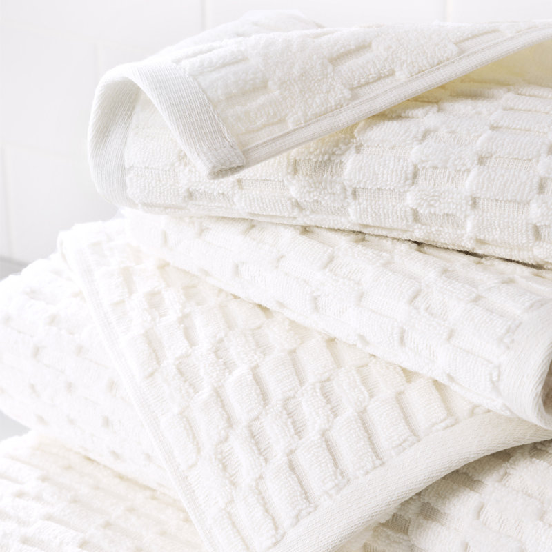 DKNY Metro Tile Quick Dry Bath And Hand Towel 4-Piece Set, White