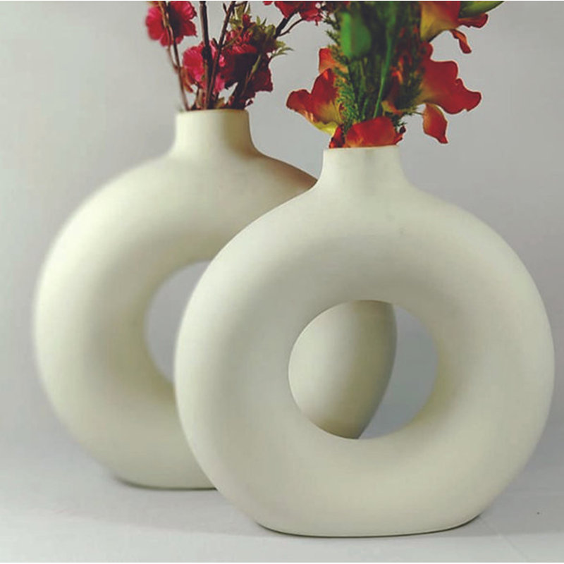Vase de table en céramique fabriqué à la main Aydric, Blanc brillant / mat