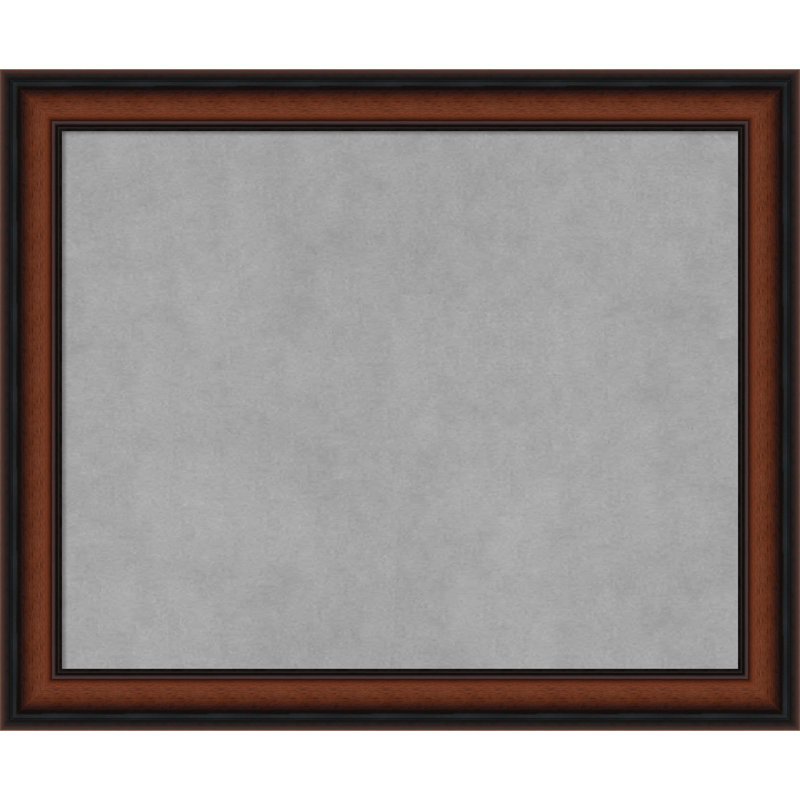 Tableau magnétique encadré étroit noyer de Chypre, H 19 po x l 23 po