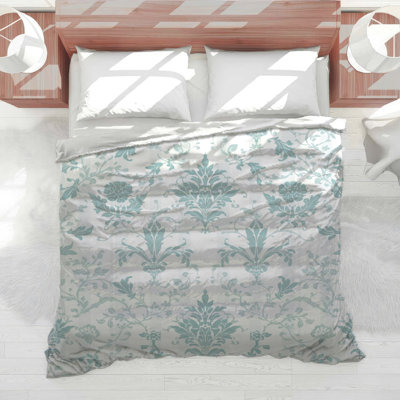 Floral Damask Pattern Comforter