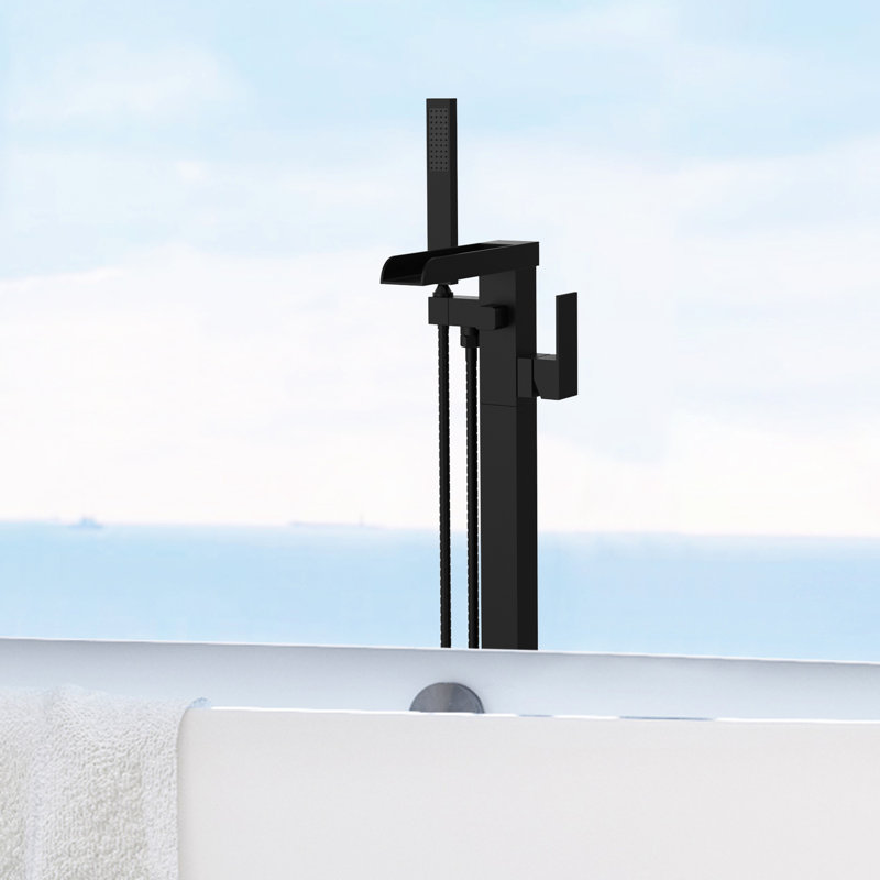Robinet de baignoire autoportant élégant et élégant en noir, conception cascade, fixation au sol, laiton avec douche à main manœuvrable pour le plaisir Commande de salle de bain et robinet de baignoire noir, luxe