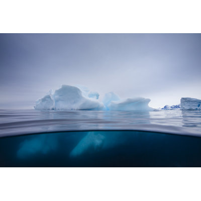Iceberg sous et sur l'eau par Andrew Peacock