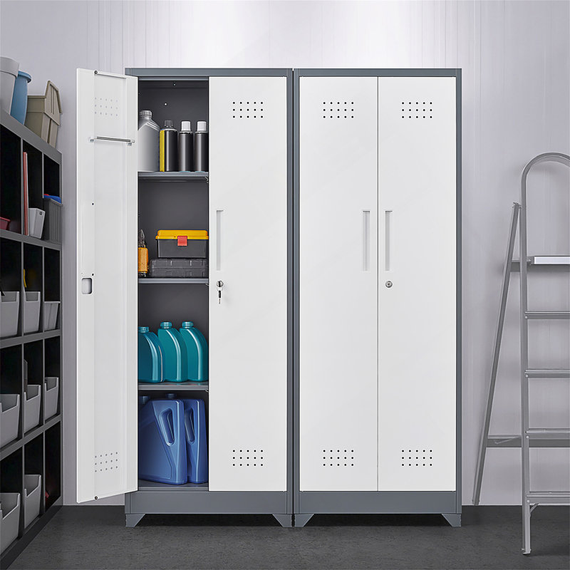 Armoire de rangement à balai avec portes et tablettes verrouillables, armoire de rangement en métal de 65 po de hauteur avec tringle et crochets en S, armoire de rangement pour outils de nettoyage