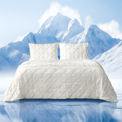 Elegant Pintuck Cooling Comforter–Lightweight & Breathable