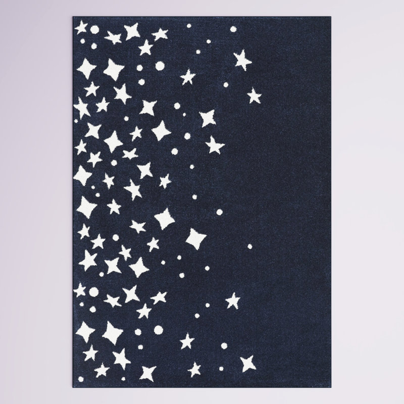 Gile Polypropylene Power Loomed Indoor/Outdoor Area Rug, White/Navy, Rectangle 3'11" x 5'7"