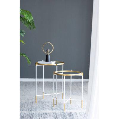 Ensemble de 2 tables d'appoint à dessus en miroir, L: P 18 x 23,5 po: P 16 x 20 po