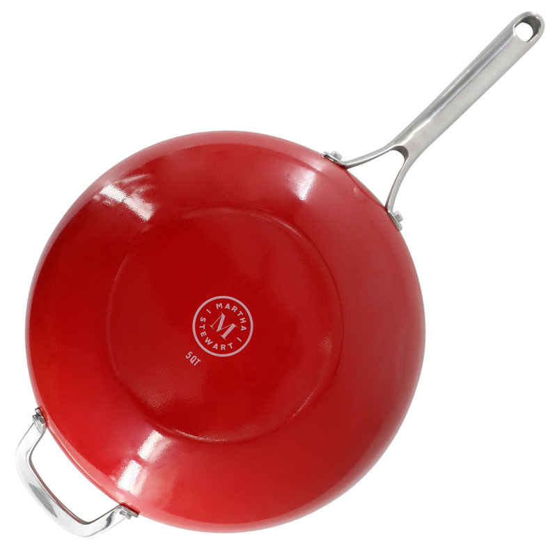 Poêle en aluminium rouge antiadhésif avec couvercle et ustensiles en bois de hêtre 12 po Martha Stewart, Rouge
