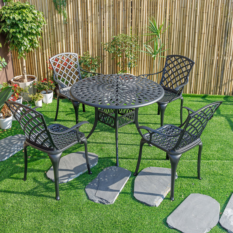Timeless Beauty- Stylish Cast Aluminium Bistro Set, Black