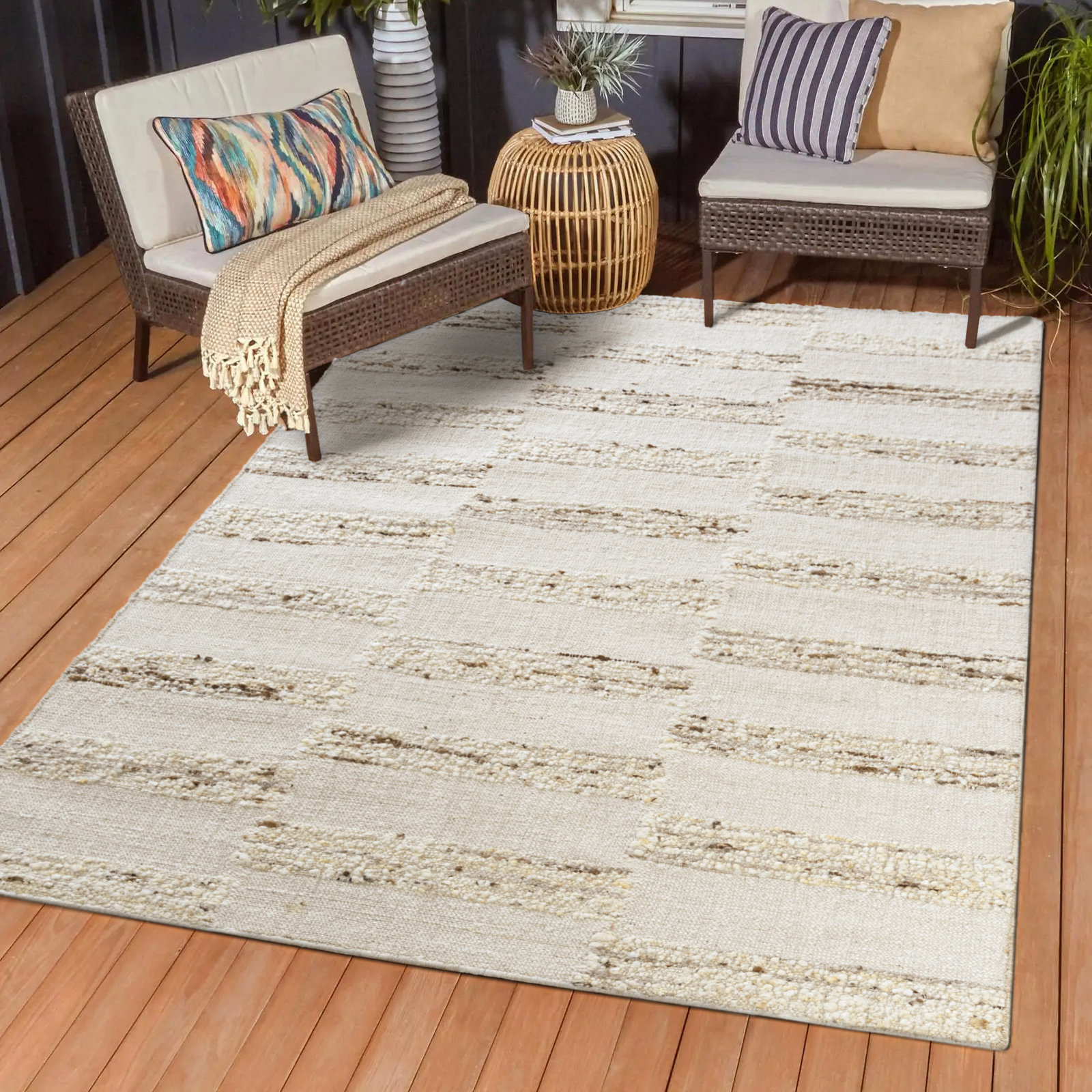 Garvin Ivory Natural Hand-Woven Checkered Jute Rug, Rectangle 5' x 7'9"
