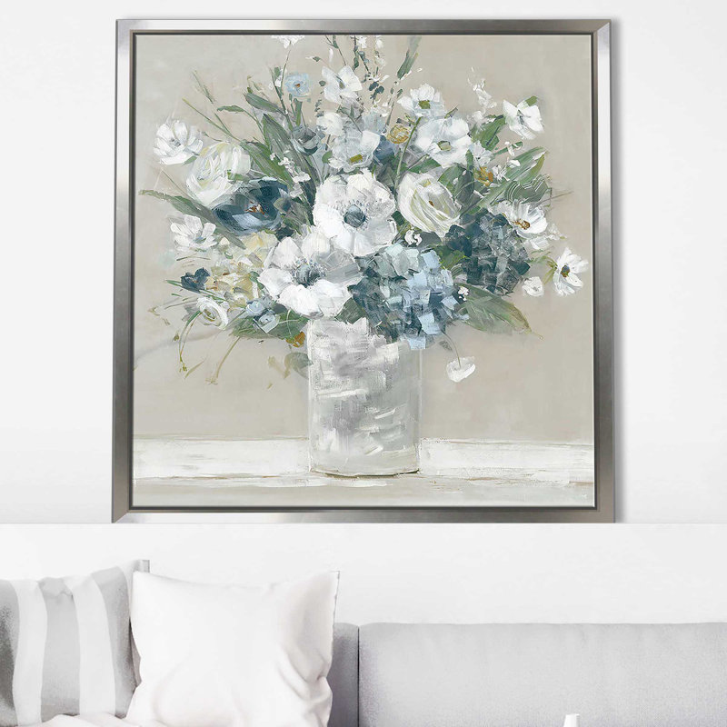 «Neutral Bouquet (Square)» par Sally Swatland Print, Cadre flottant argent, H 31,5 po x l 31,5 po x P 2 po