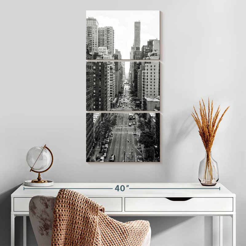 Manhattan Viewpoint, 32" H x 15" W