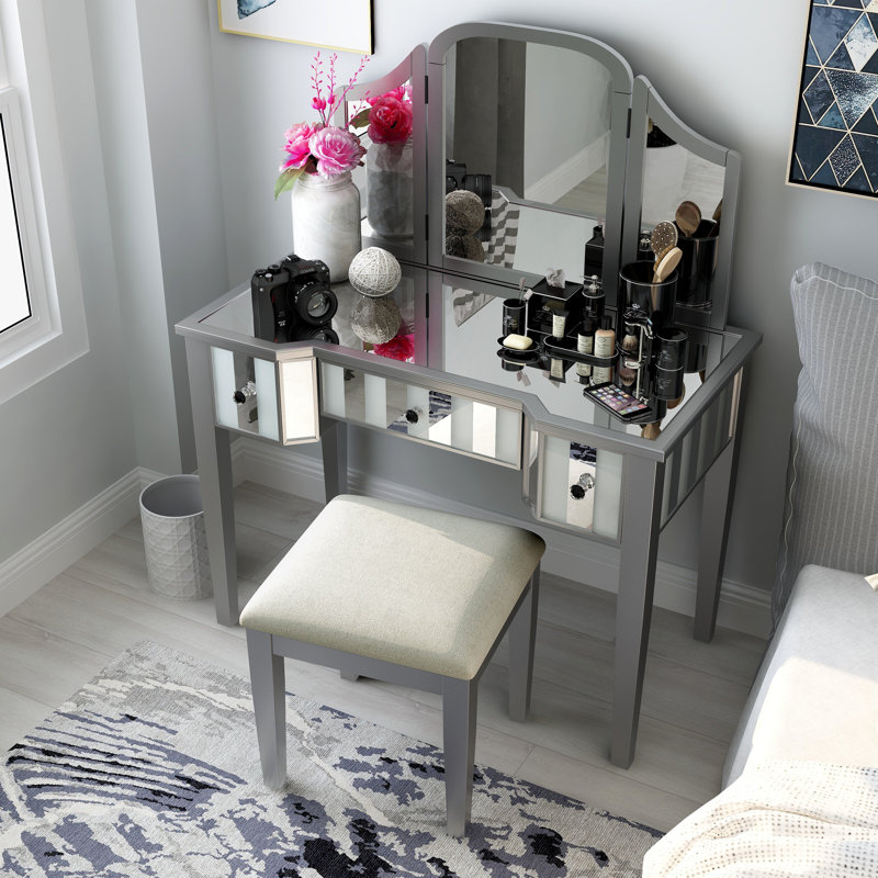 Emiliano 3-Piece Vanity Set, Silver