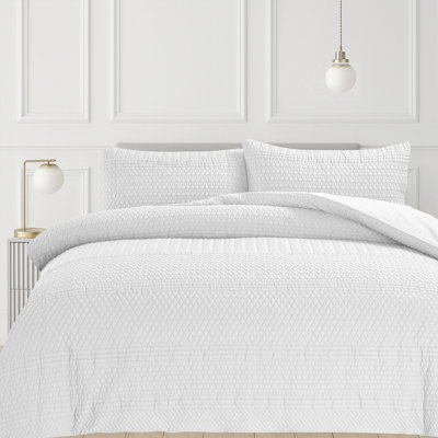 3D Embossed Allover Pattern Paloma Duvet Set