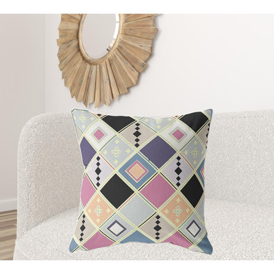 Coussin décoratif rose 28 po x 28 po
