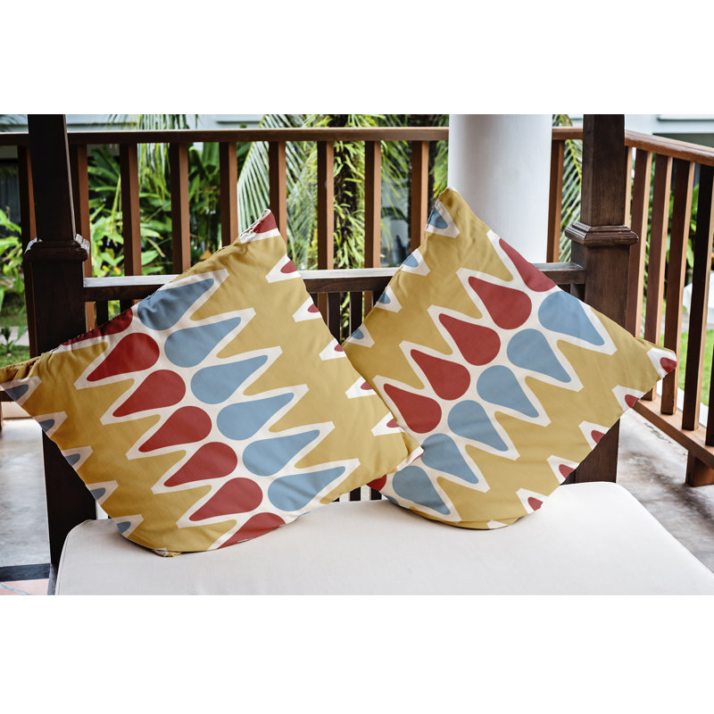Coussin Upscale Getaway, 26 po x 26 po, Jaune / orange / bleu clair