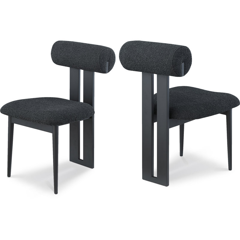 Chaise de salle à manger rembourrée Dario, Tissu bouclé noir, Noir mat