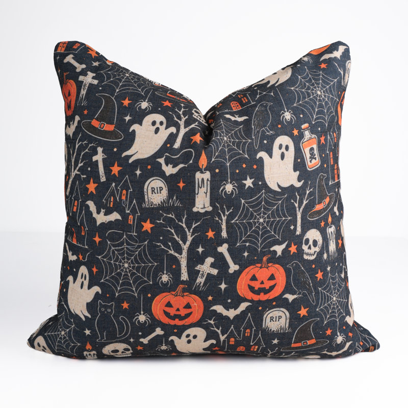 Housse de coussin décoratif en mélange de lin Haunted Graveyard, 14 x 36