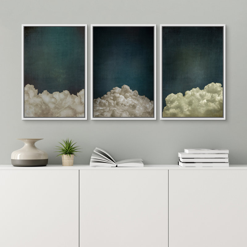 Ensemble de 3 reproductions sur toile flottantes sur fond de nuages abstrait bicolore bleu marine foncé, Blanc