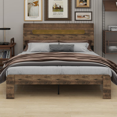 Structure de lit plateforme en bois avec tête de lit à DEL et USB