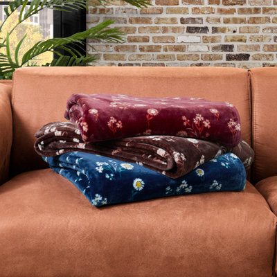 Lucky Brand Daisy Blankets