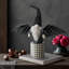 Décoration d'Halloween en tissu 10 x 3 x 15,5 po - gnome noir avec des ailes et un charme fantaisiste