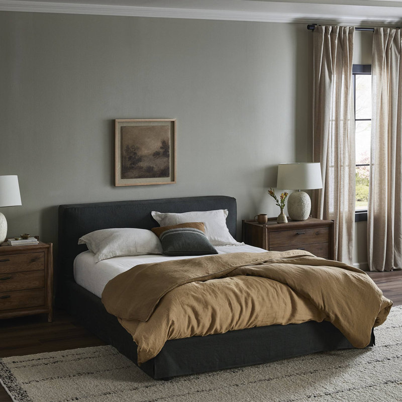 Aidan Upholstered Bed, Queen, Savoy Coffee