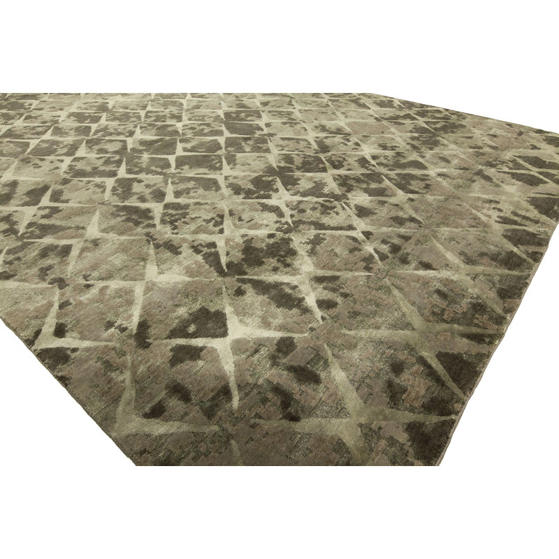 Geometric Area Rug in Brown, Rectangle 2' x 3'