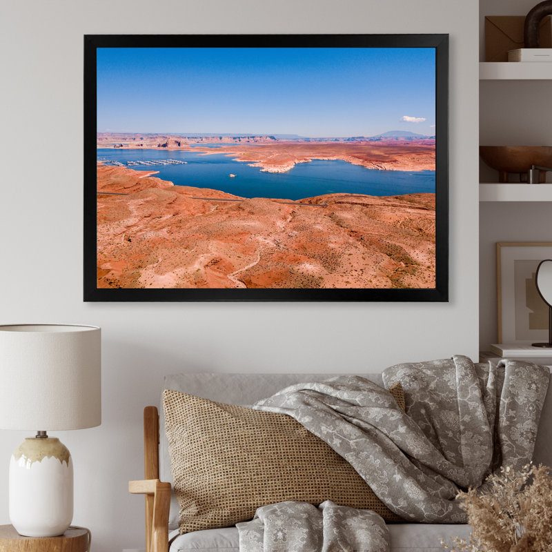 Vue aérienne du lac Powell, Cadre photo noir, H 34 po x l 44 po x P 1,5 po