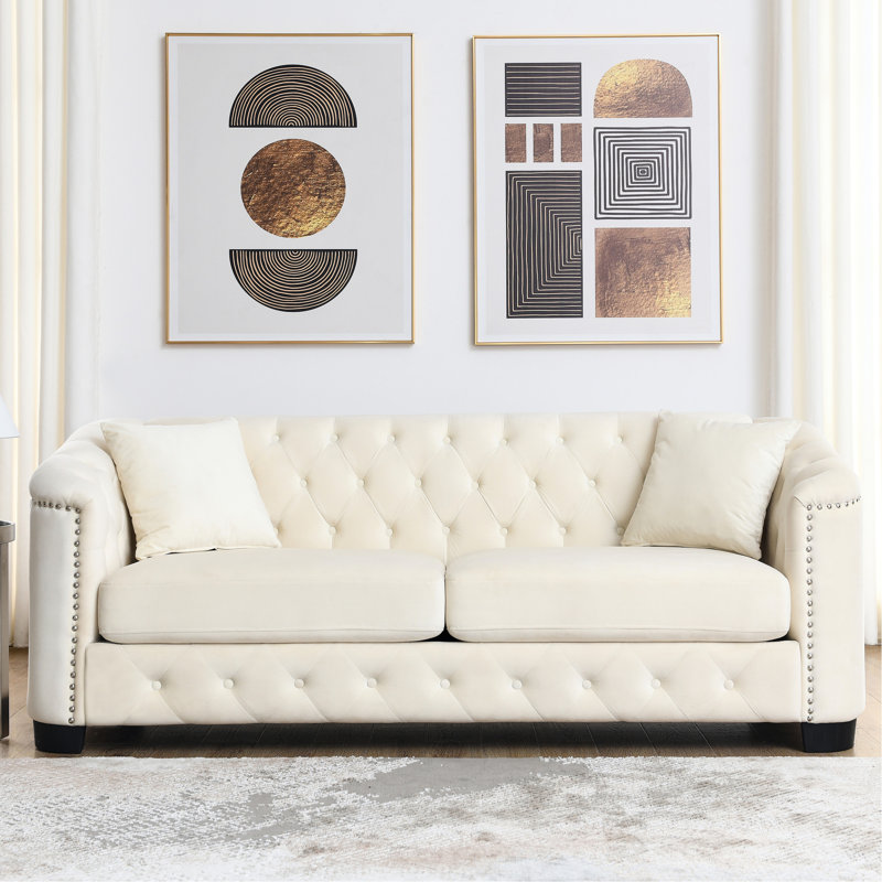 Canapé beige en velours 3 + - Structure en bois massif, rembourrage en mousse confortable et accoudoirs, garniture cloutée élégante, housses de coussin amovibles pour un entretien facile des coussins moelleux et des ressorts
