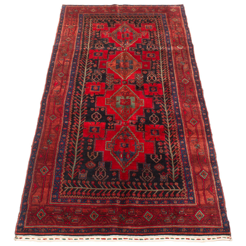 Tapis rouge Anadol 4 pi 4 po x 9 pi 10 po