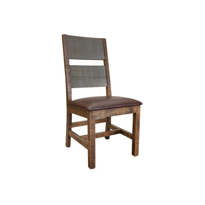 Chaise Khenadi avec assise en similicuir et bois massif
