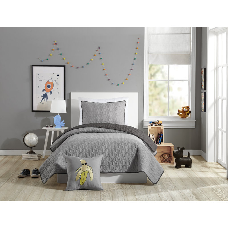 Coty Star Stitched Reversible Microfiber Quilt Set, Full, Gray