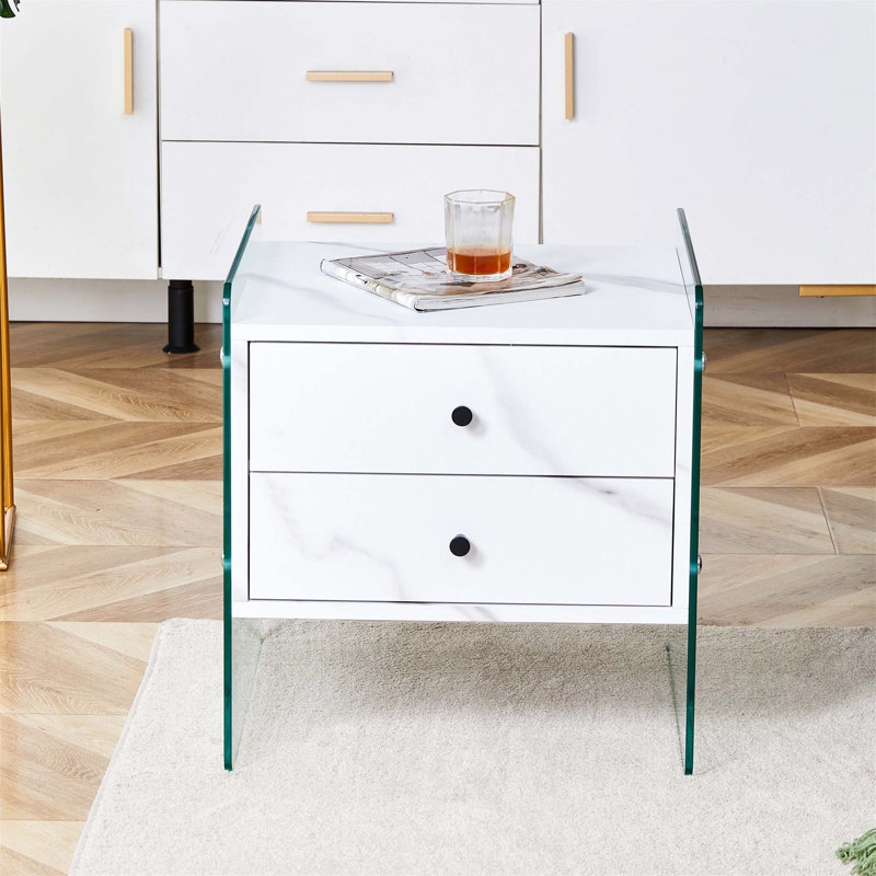 Table de chevet à double tiroir avec panneau d'autocollants en panneau de fibres à densité moyenne et côtés en verre trempé transparent, conception simple et élégante pour un excellent rangement