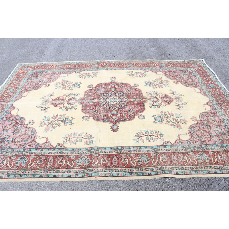 Tapis crème antique tissé à la main Oushak avec motif oriental de la région d'Anatolie