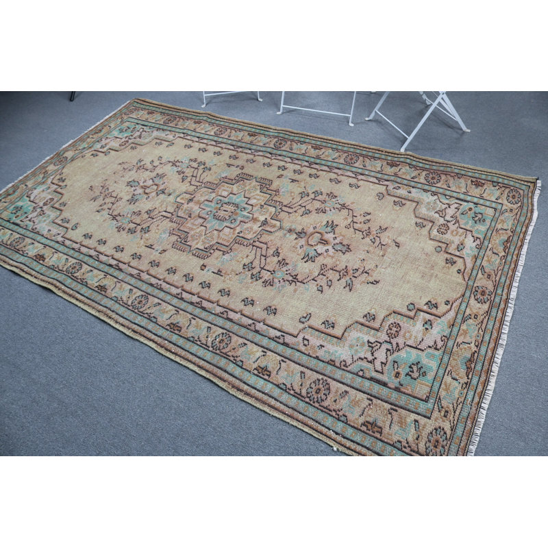 Tapis turc Oushak fabriqué à la main dans des tons neutres parfaits pour un décor boho de salon