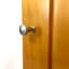 Système d'organisation à 4 tiroirs et portes à panneau en bois massif John Louis Home-79901392