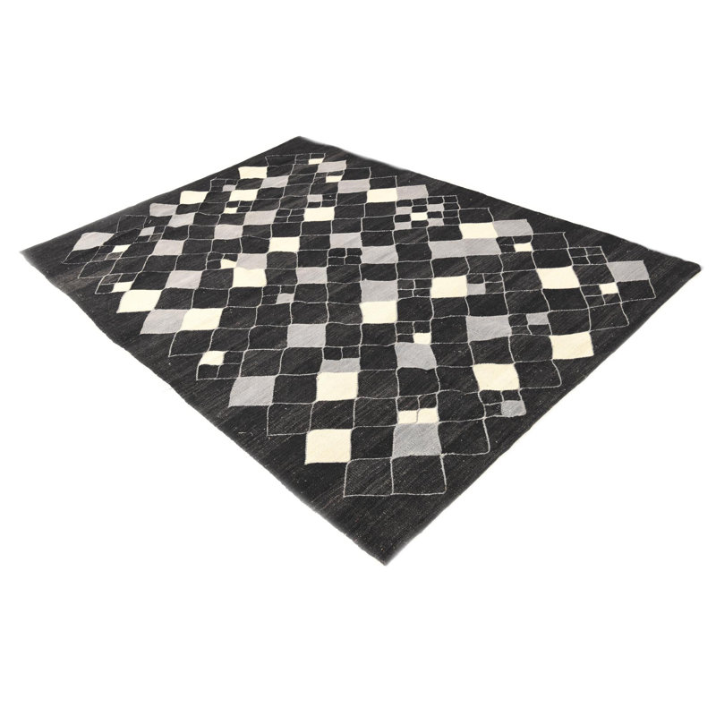 Tapis noir 5 x 8 Petrella
