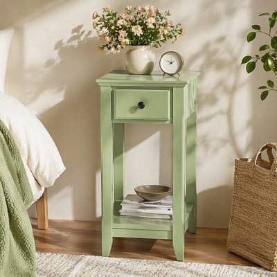 Table d'appoint vert clair avec tablette inférieure
