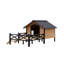 Grand chenil extérieur en bois de style chalet avec porche
