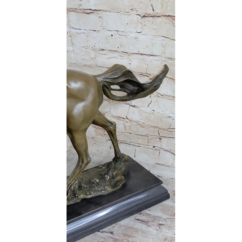 Figurines et sculptures de tenille