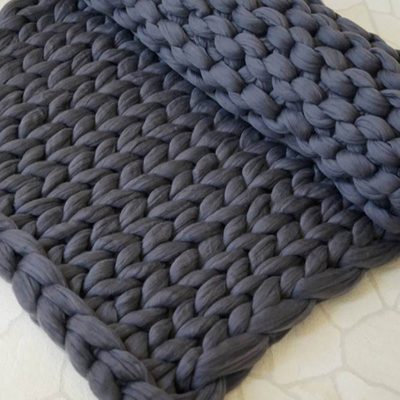  Couverture Line, l 79 po x L 79 po, Gris foncé