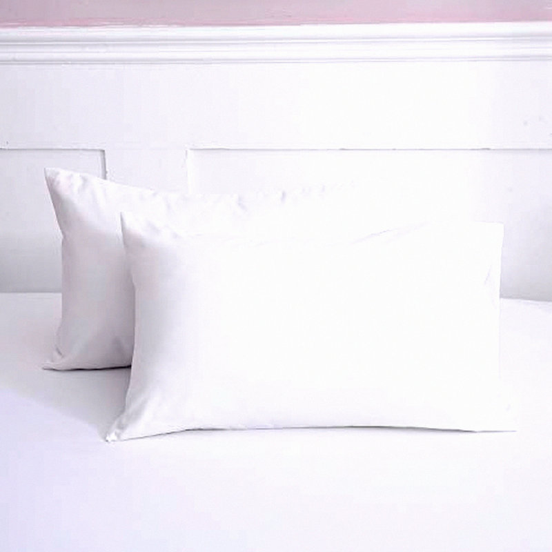 Luxury Soft White Pillowcase Set - 2 Pack Queen Size Microfiber Pillow Cases with 2000 Thread Count - Breathable & Hypoallergenic Bedding Essentials
