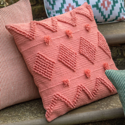 Pearth Throw Cushion